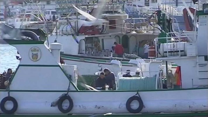 Telediario 1 - Arias Cañete presenta a los pescadores de Barbate el acuerdo pesquero entre la UE y Marruecos