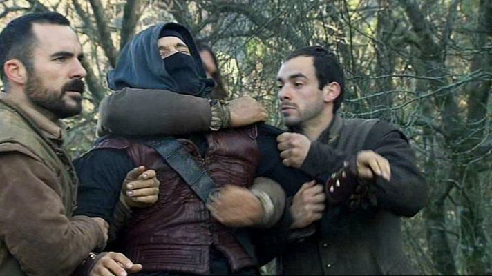 Águila Roja - Águila,herido, lucha por sus amigo