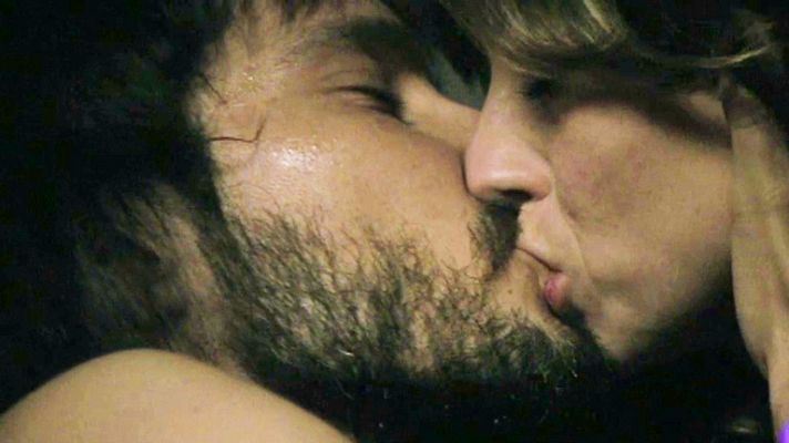 Águila Roja - La noche de pasión de Gonzalo y Eva