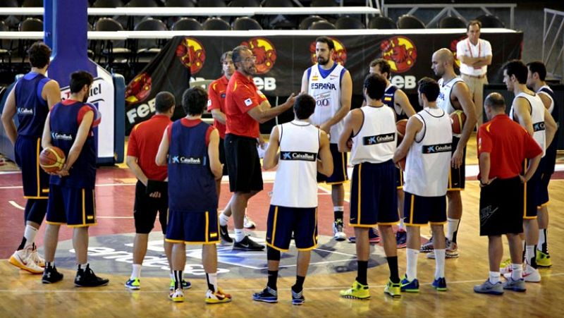 La selección española de baloncesto medirá mañana, a partir de las 22 horas, su nivel de juego ante la remozada Alemania en el Coliseum de A Coruña, tras un dubitativo inicio de la preparación para el Eurobasket ante Polonia. El equipo de Juan Antoni