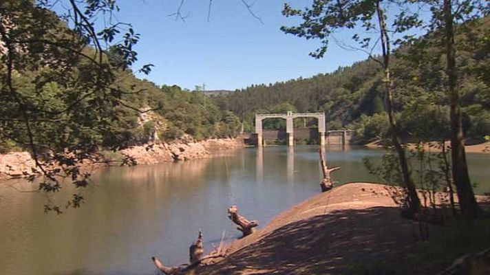 Telediario 1 - Reabre la Cueva de Chufín