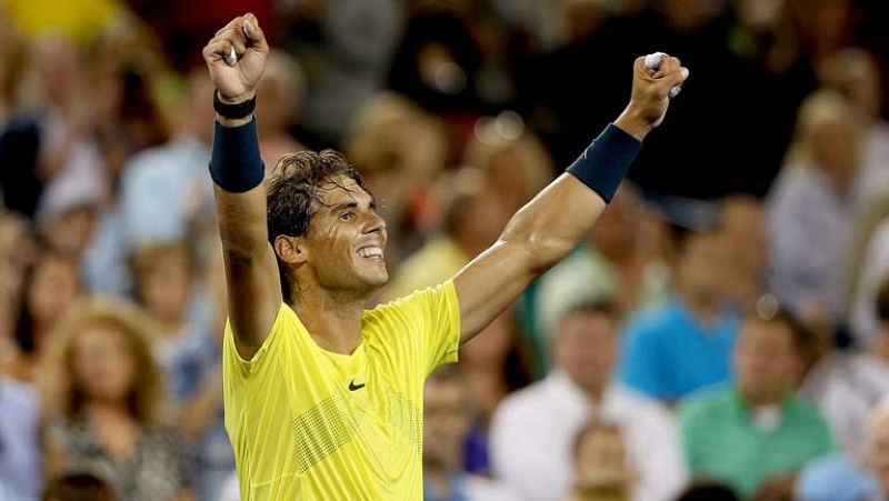 Era la tercera ocasión que Rafa Nadal jugaba unas semifinales en el Masters 1.000 de Cincinnati y el mallorquín no ha perdonado. Un marcador de 7-5 y 7-6(7-4) en el tie-break definitivo ha significado el pase a la final en la que espera el 'cañonero'