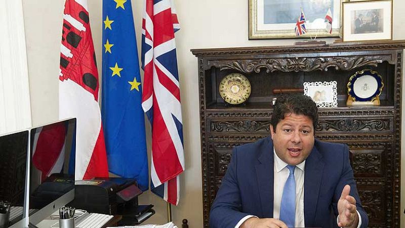 Picardo: "El infierno se congelaría" antes de que Gibraltar quite los bloques de hormigón