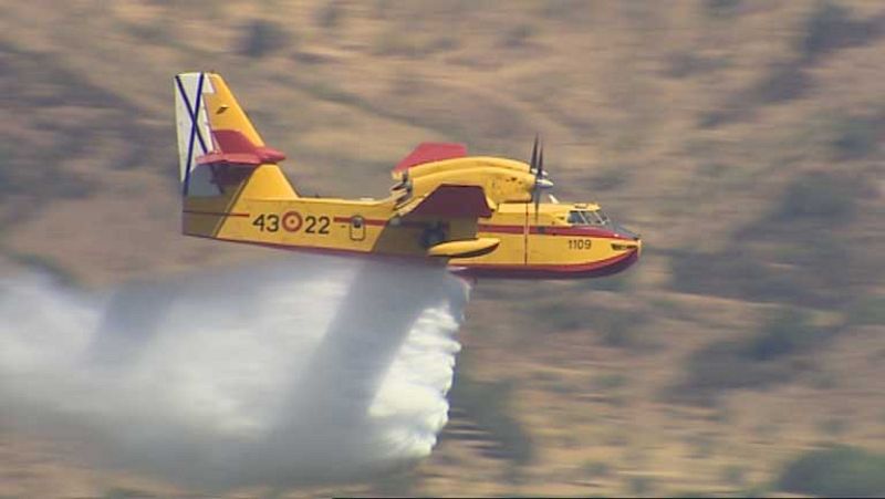 Los hidroaviones del Grupo 43 apoyan la lucha contra el fuego