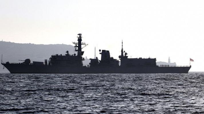 Llega fragata británica a Gibraltar