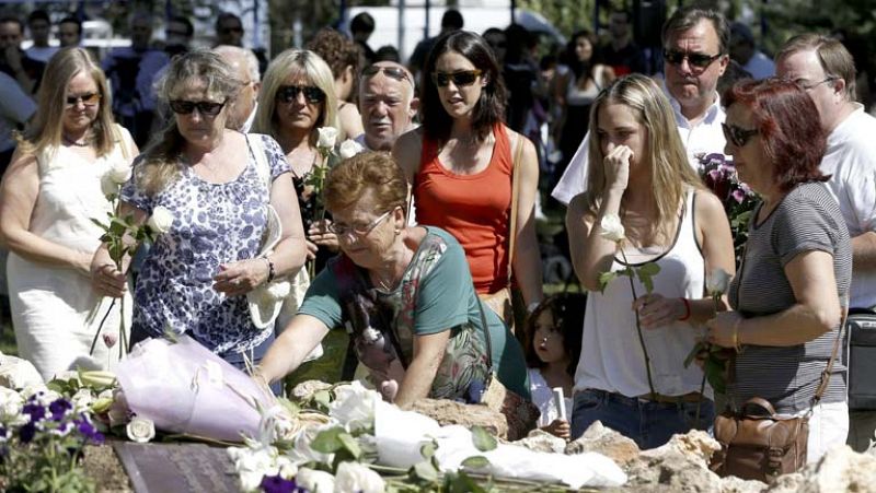 Víctimas y familiares de fallecidos en el accidente de Spanair reclaman que se reabra la investigación judicial 