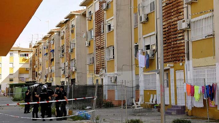 Informativo 24h - Muere una niña en un tiroteo en la barriada sevillana de las Tres Mil Viviendas