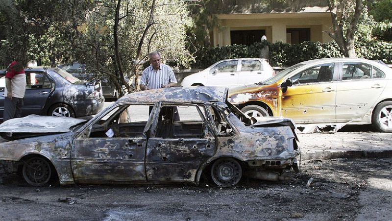  Las tropas de Asad bombardean de nuevo la periferia de Damasco tras el ataque químico