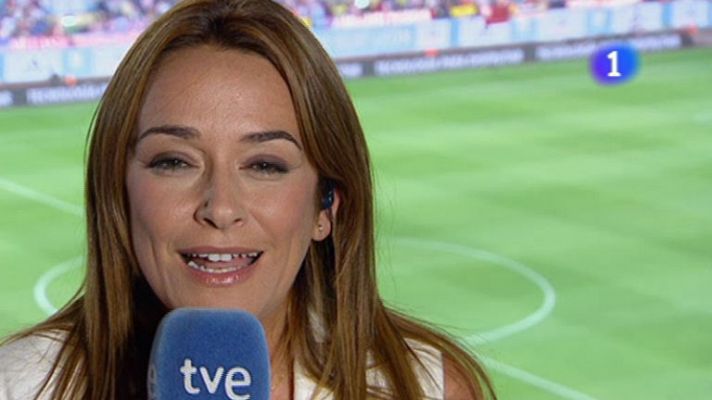 Toñi Moreno sorprende a los espectadores del partido de la Supercopa