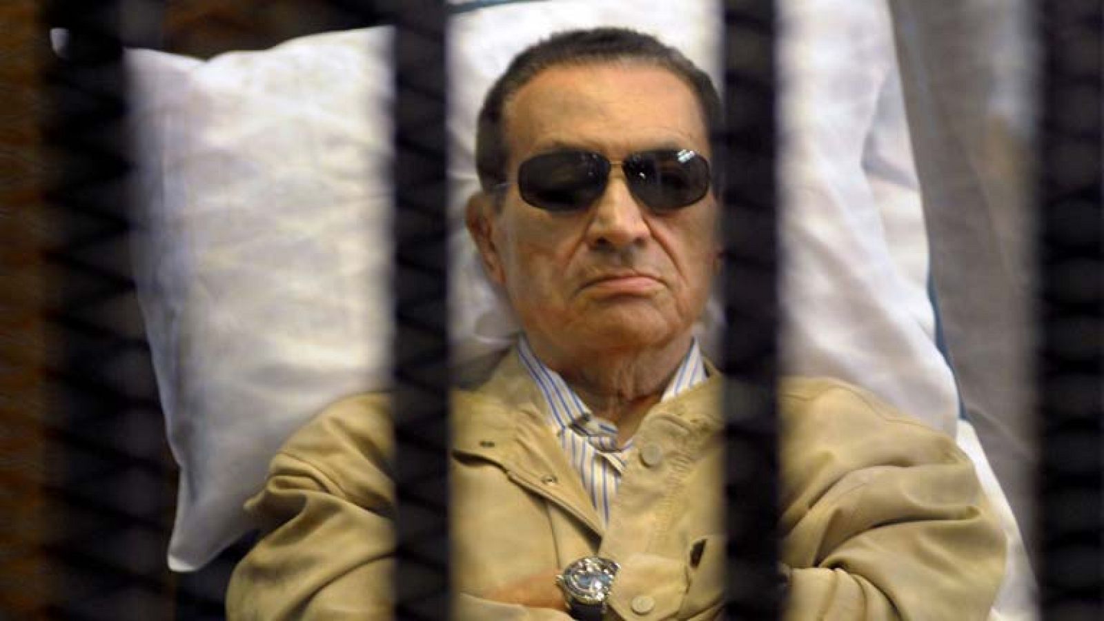 Dos años y medio después de la revuelta, la salida de prisión de Mubarak añade más tensión a la crisis | Ver