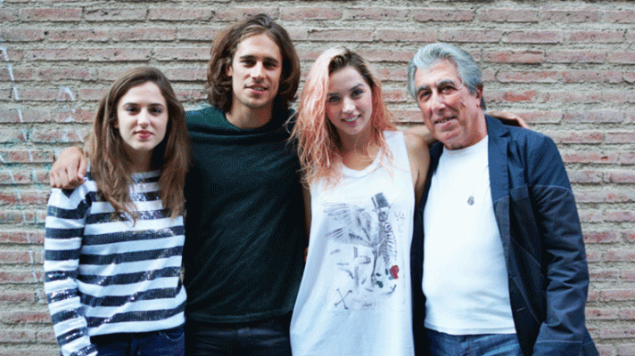 Telediario 1 - 'Por un puñado de besos', el sueño cinéfilo de Jordi Sierra i Fabra