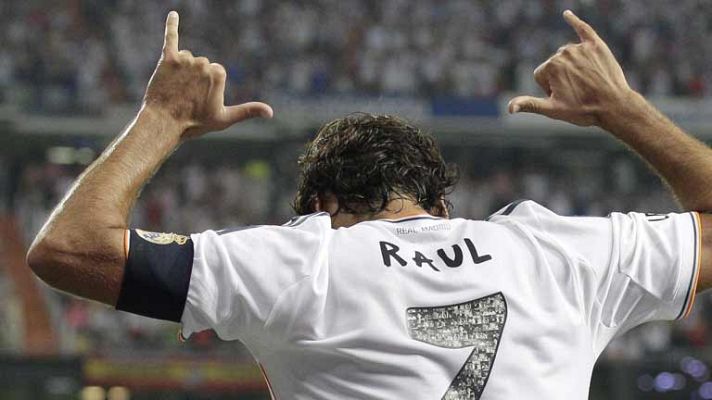 Informativo 24h - Raúl vuelve a levantar al público del Bernabéu en el partido de su homenaje