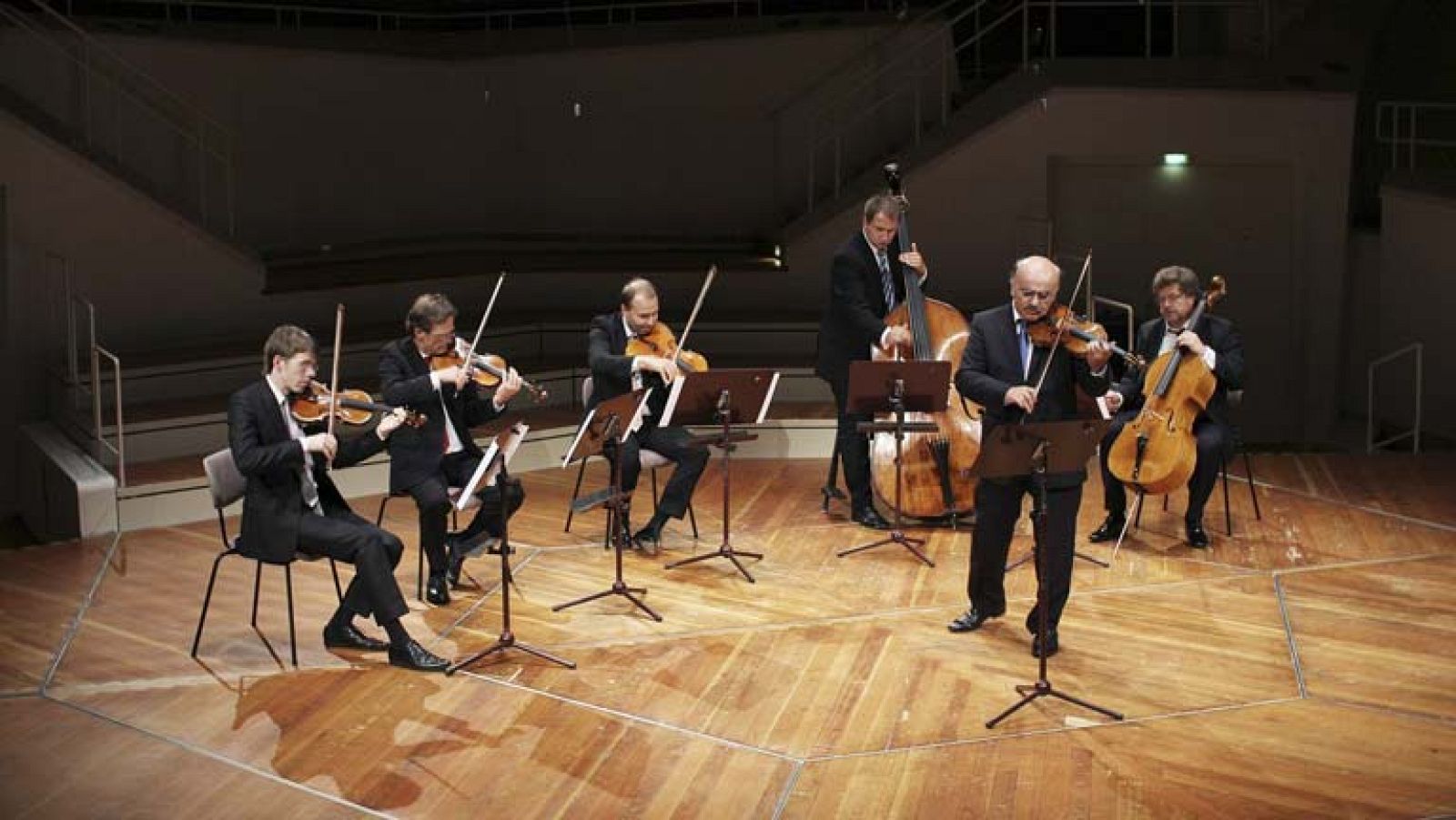 El compositor español Arturo Cardelús graba una obra con músicos de la Filarmónica de Berlín