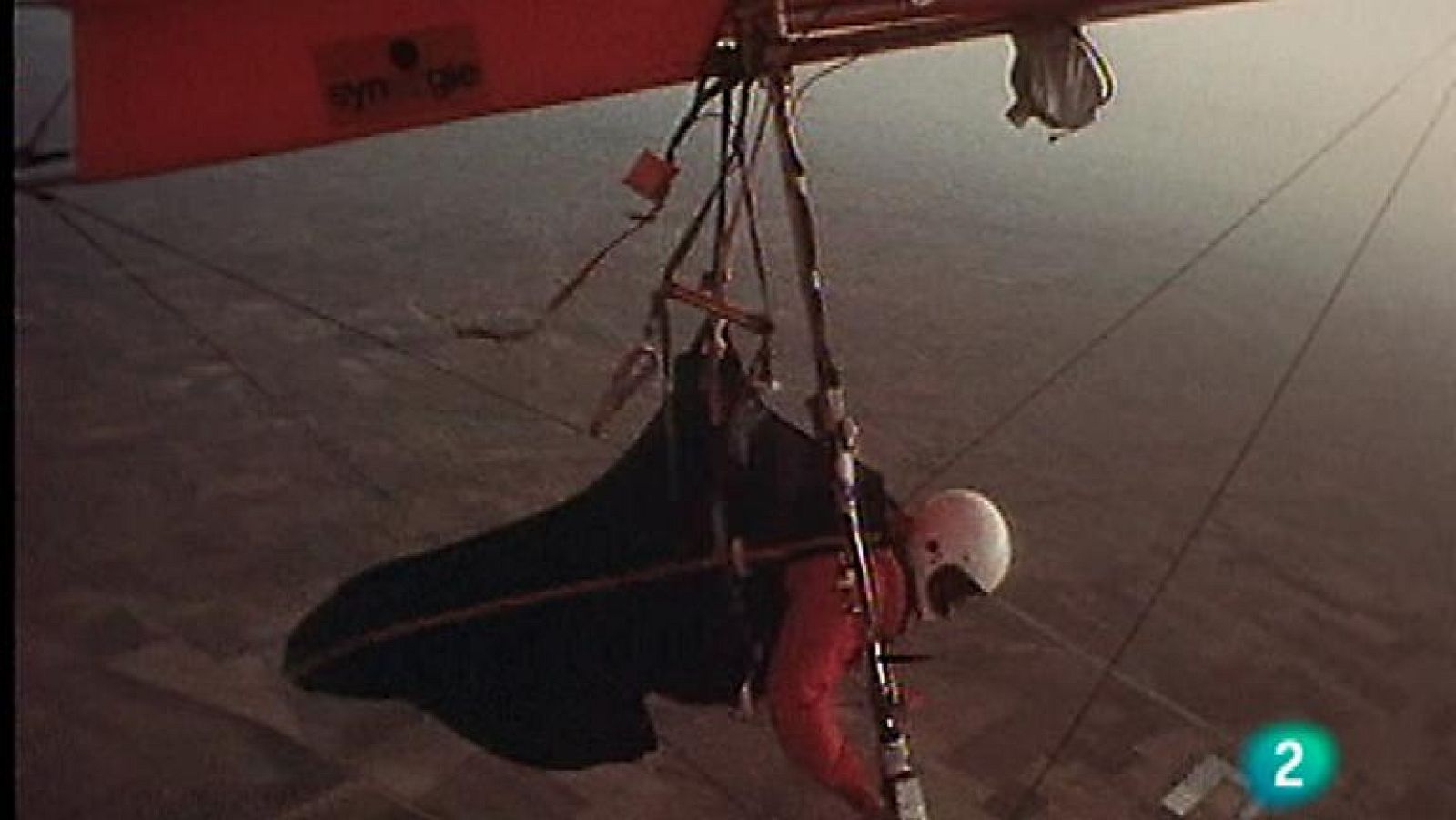 Al filo de lo imposible - Fiesta del aire - ver ahora