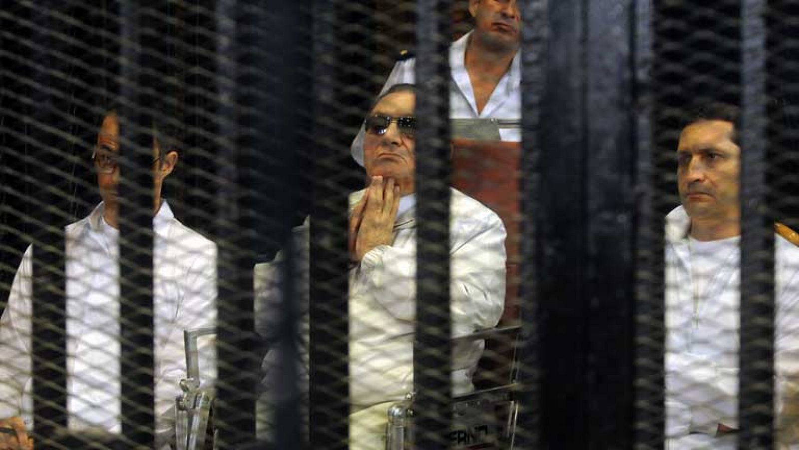 Telediario 1: Se aplaza el juicio de Mubarak | RTVE Play