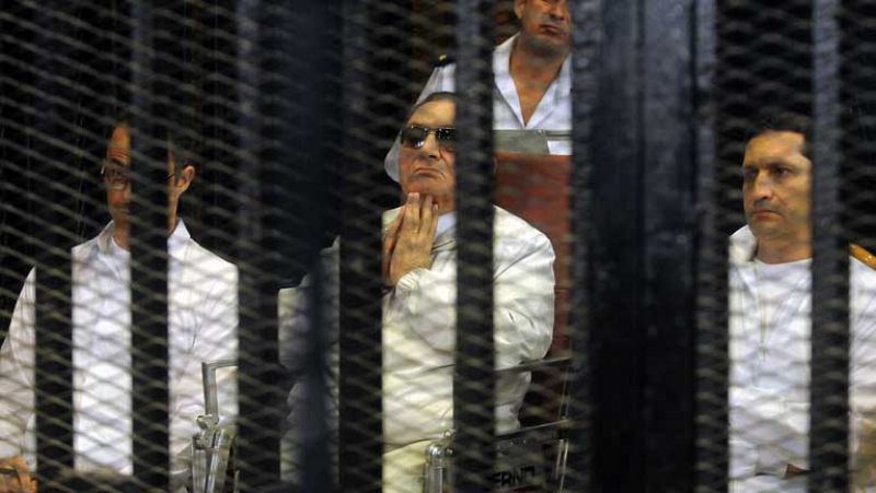 Se aplaza el juicio de Hosni Mubarak