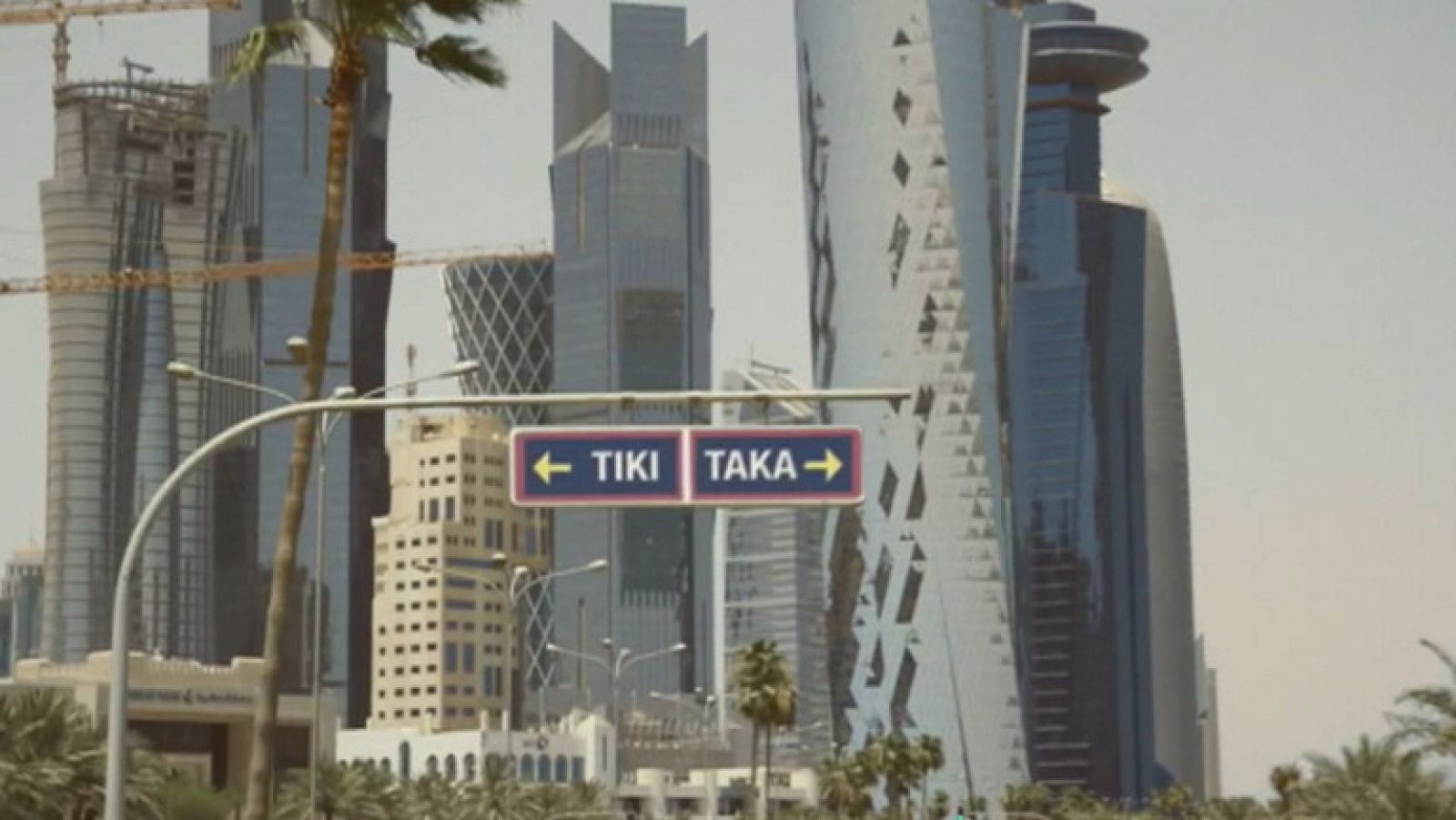 El nuevo spot de Qatar Airways, principal patrocinador del FC Barcelona, es un derroche de imaginación. Los jugadores azulgranas se han convertido en los protagonistas del spot.