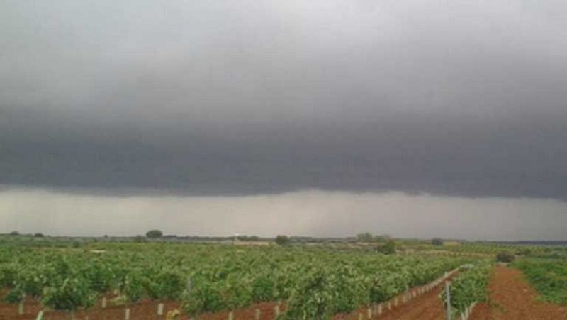 Chubascos o tormentas localmente fuertes en cuadrante sureste e Ibiza 