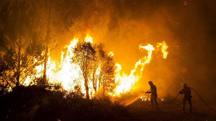 Continúa activo el fuego de Ribeira