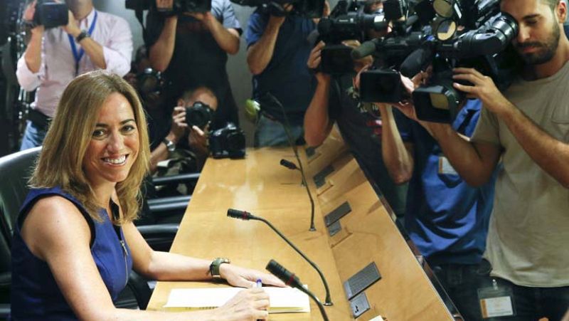 Carme Chacón renuncia a su escaño en el Congreso pero no se va de la  política  