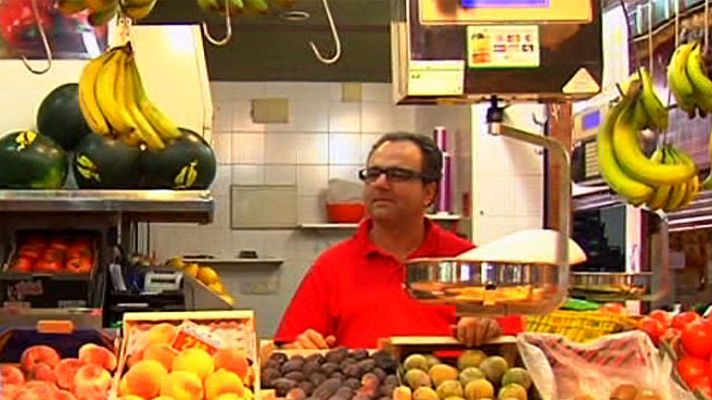 Entre todos - Enrique ayuda a buscar clientes