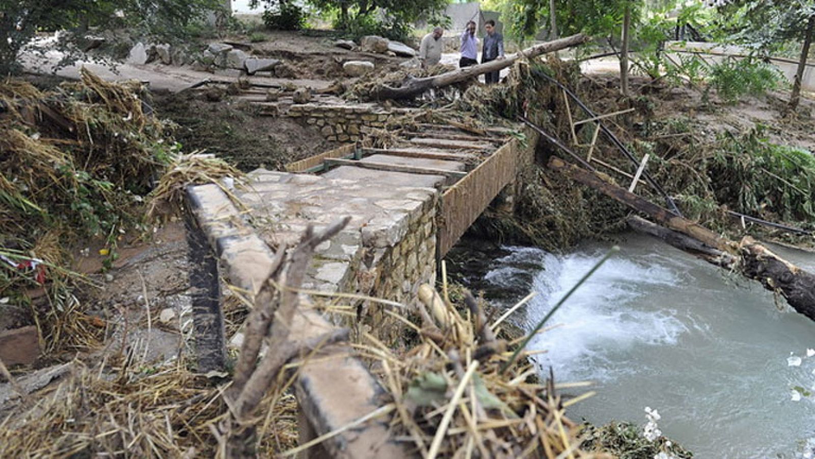 La Guardia Civil busca a un hombre desaparecido por la riada en Granada