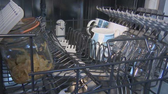 Telediario 1 - Cocinar con el lavavajillas