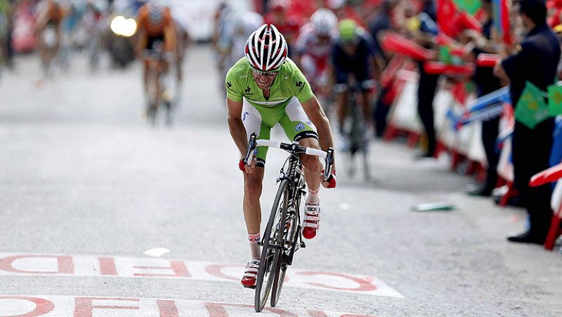 Con una gran victoria en Valdepeñas de Jaén, Dani Moreno se ha colocado líder de la Vuelta a España en la antesala de la llegada de la montaña a la ronda española.
