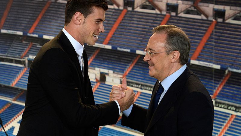 El fichaje de Gareth Bale por el Real Madrid, cifrado en unos 91 millones de euros, es el segundo traspaso más caro de la historia, solo superado por el de Cristiano Ronaldo al propio club blanco.