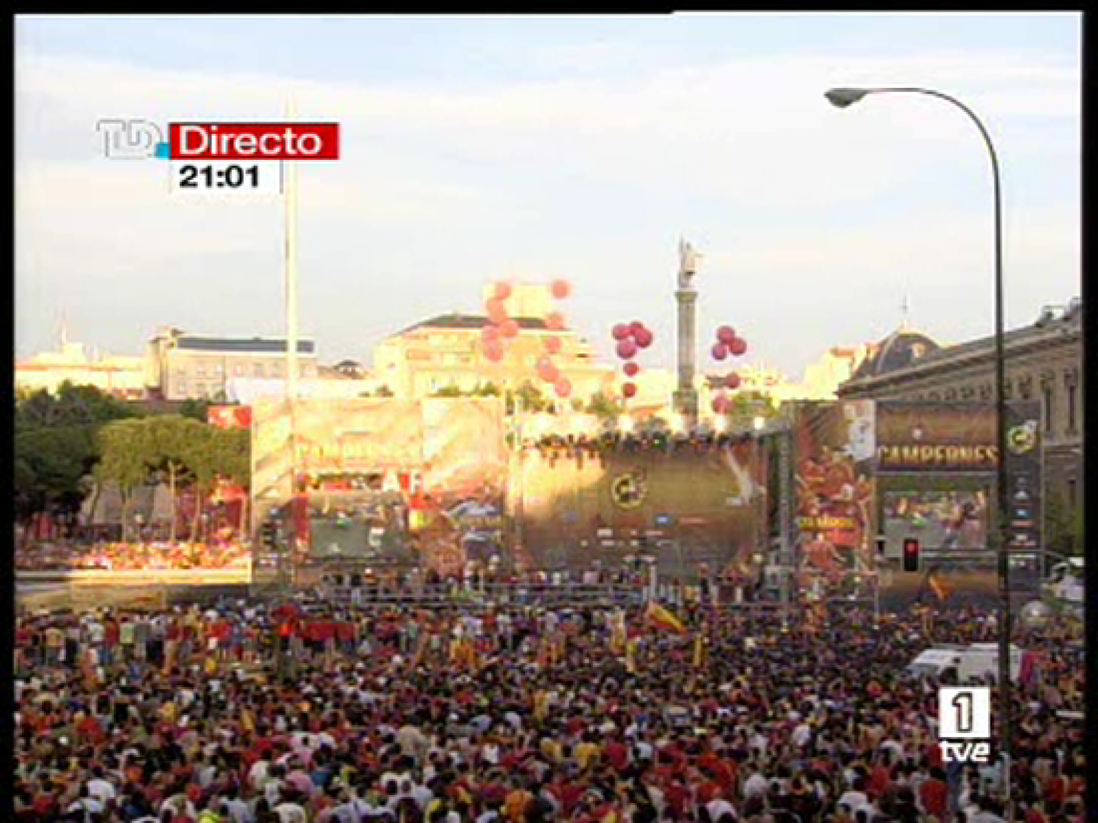 La selección llega a la plaza de Colón