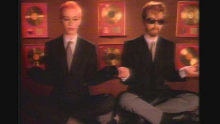 Telediario 1 - "Sweet Dreams" del dúo Eurythmics