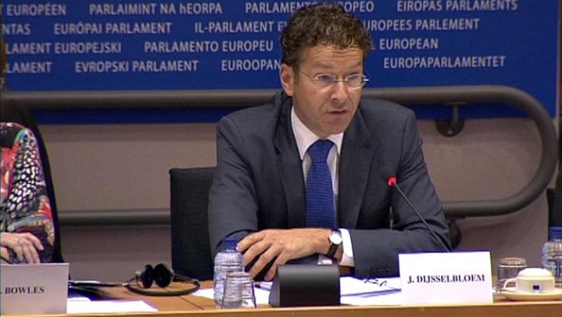 El jefe del Eurogrupo admite que Grecia necesitará un tercer rescate ante la Eurocámara