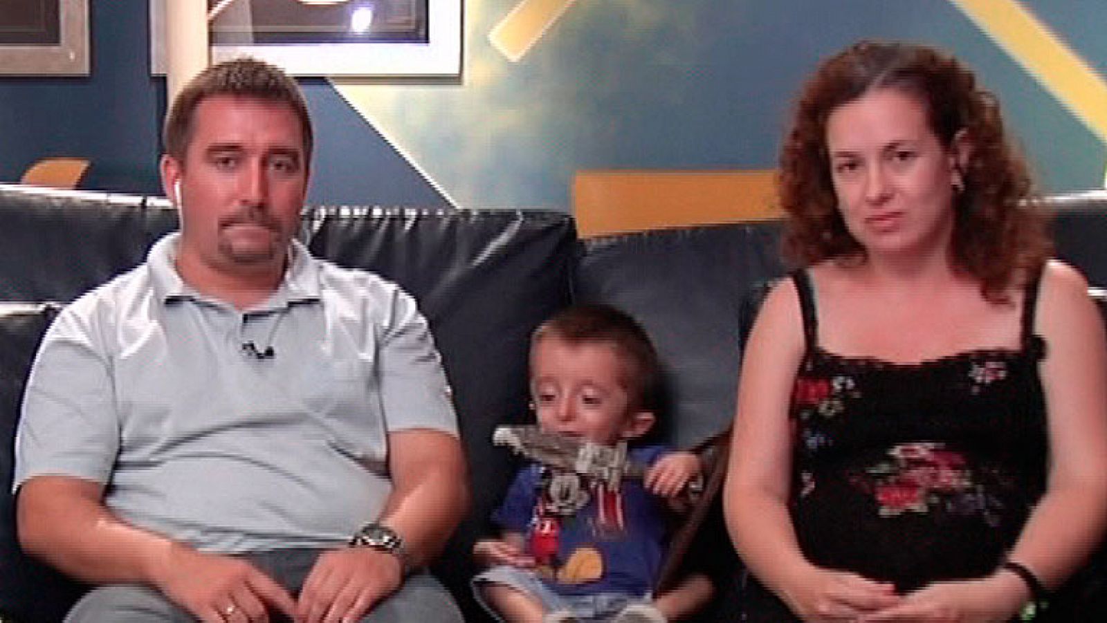 España Directo: España Directo- Los padres de Lucas denuncian una estafa en nombre del pequeño | RTVE Play