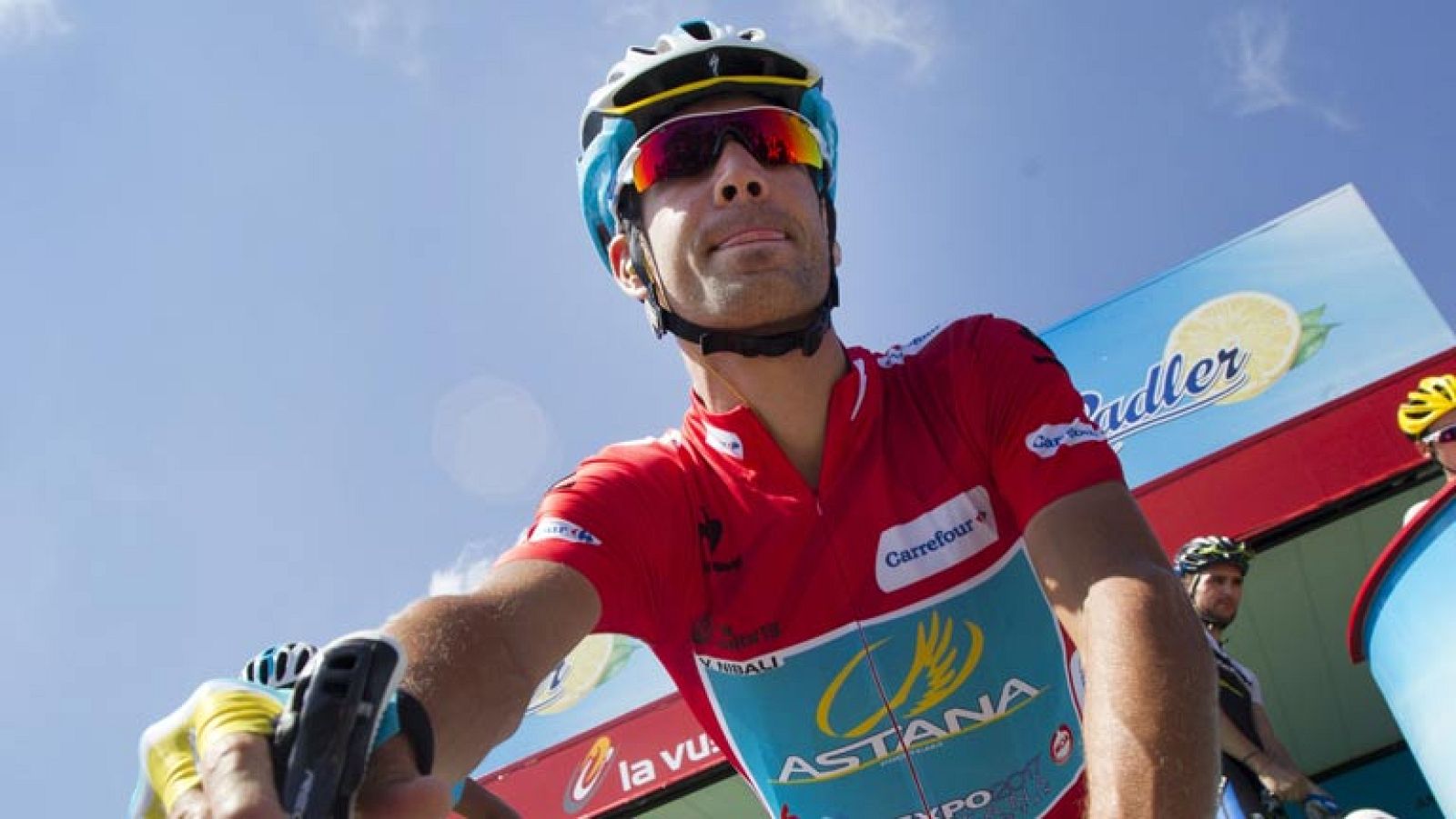 Nibali: "Ha sido una etapa muy veloz que hemos intentado controlar" - Vuelta ciclista a España | Ver