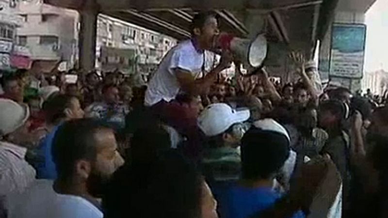 Dos muertos en Egipto en las protestas convocadas por los islamistas contra el golpe que depuso a Morsi 