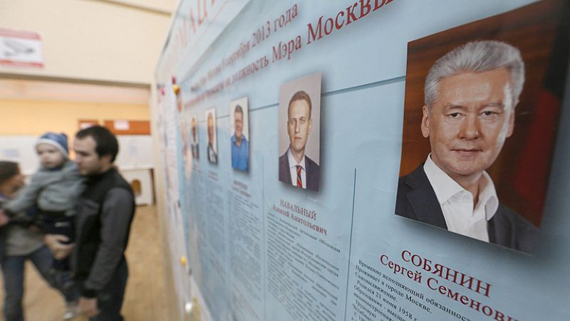 Los moscovitas eligen hoy a su alcalde en un una jornada donde el actual regidor, Sergei Sobiánin, que cuenta con el apoyo del Kremlin, parte como favorito.