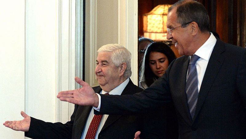 Los ministros de Exteriores ruso y sirio coinciden en que todavía hay tiempo para evitar la acción militar en Siria