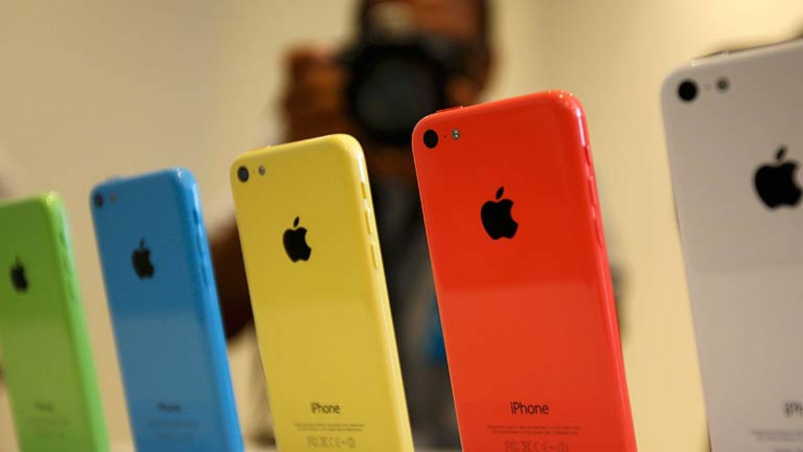 Apple estrena dos nuevos iPhone, el 5S y el 5C