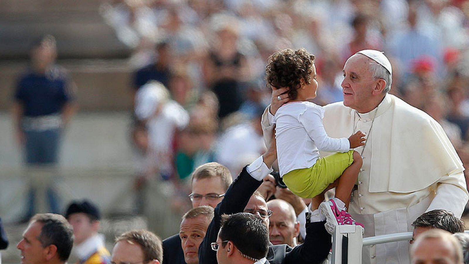 Sin programa: El papa Francisco responde las cuestiones de fe planteadas por el director de 'La Repubblica' | RTVE Play
