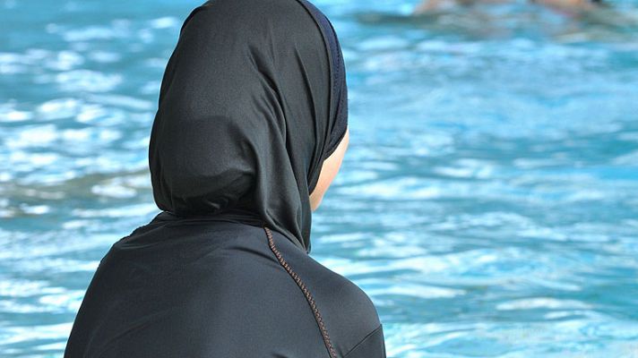 La Justicia alemana obliga a las alumnas musulmanas a asistir a clase de natación