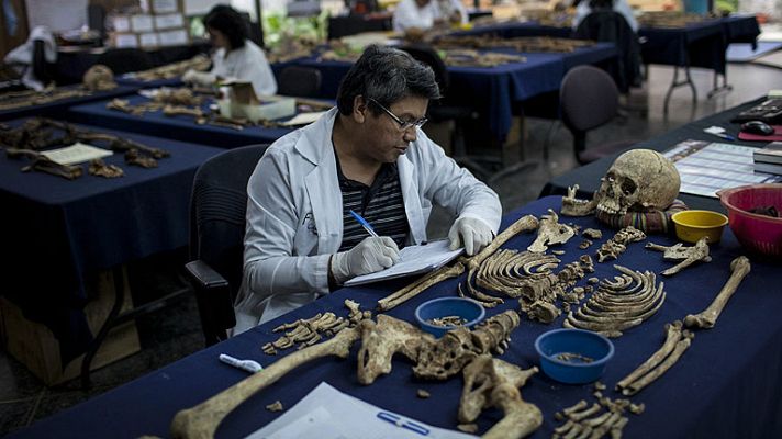 Guatemala sigue desenterrando cadáveres de la guerra civil