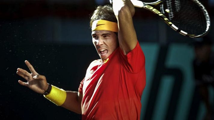 Telediario 1 - Nadal fulmina a Stakhovsky y logra el segundo punto para España