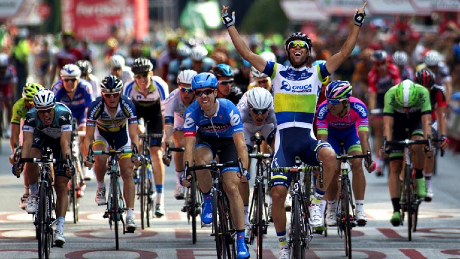 El ciclista australiano Michael Matthews (Orica GreenEdge) ha  vencido en la última etapa de la Vuelta a España, celebrada sobre  109.6 kilómetros entre las localidades de Leganés y Madrid, mientras  que el estadounidense Chris Horner (RadioShack) se