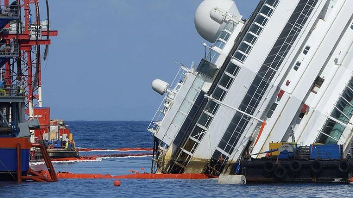 Reflote Costa Concordia