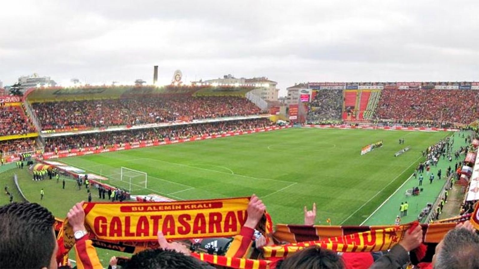 Telediario 1: El Ali Sami Yen será una caldera para recibir al Real Madrid  | RTVE Play