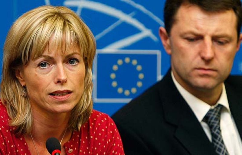  La desaparición de la pequeña niña británica Madeleine McCann se ha cerrado por falta de pruebas contra los principales sospechosos, sus propios padres.