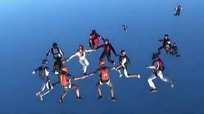 Telediario 1 - A batir el récord de caída libre