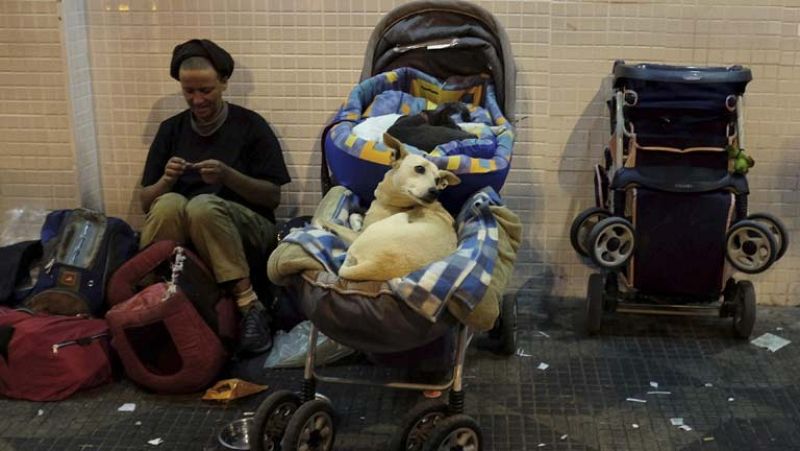 España podría llegar a tener 20 millones de pobres según Intermón-Oxfam 