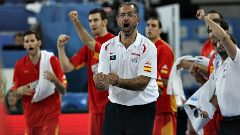 La selección española es consciente de que ha llegado al punto de no retorno y que Serbia, en los cuartos de final del Eurobasket 2013, es la puerta de entrada hacia la gloria y la lucha por las medallas o la puerta de salida hacia el infierno de los