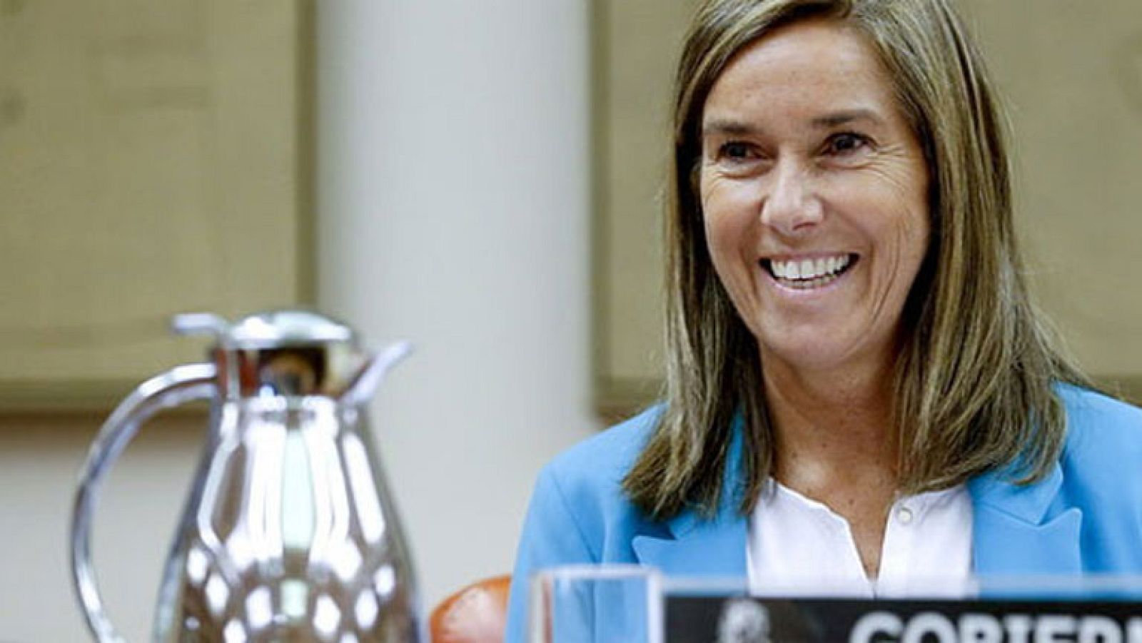 Ana Mato asegura que el Gobierno busca fórmulas para compatibilizar la ley antitabaco con Eurovegas